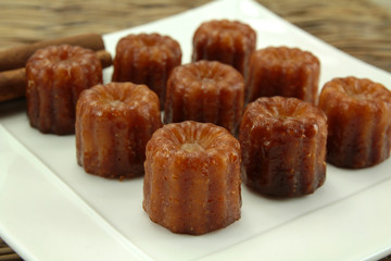 cannelés de bordeaux