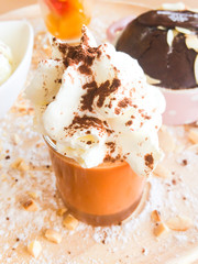 Milk tea pudding and whipping cream