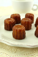 cannelés de bordeaux