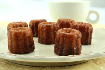 cannelés de bordeaux
