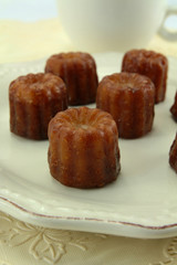 cannelés de bordeaux