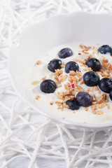 Blaubeermüsli mit Joghurt