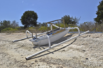 gili traswagan island: boat