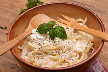 Fettuccine with ricotta cheese and pepper -