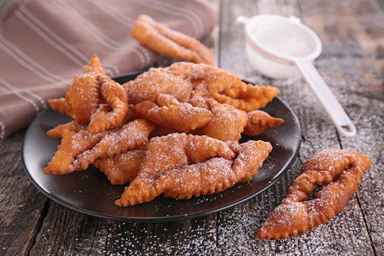bugne angel wings