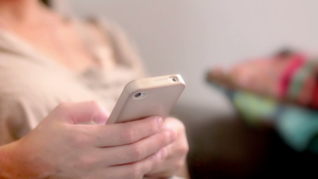 surf the Internet with smartphones