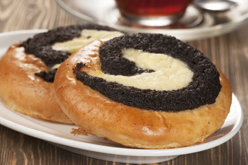 Curd tarts with poppy seeds