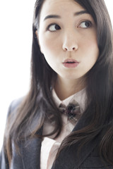 Obraz premium 制服姿の女子学生の表情