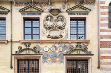Fototapeta premium facade carved and painted