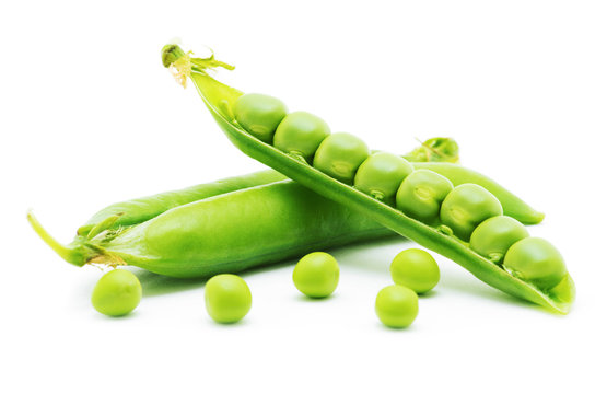 fresh green peas 