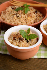 RISOTTO WITH MUSHROOMS AND WALNUTS