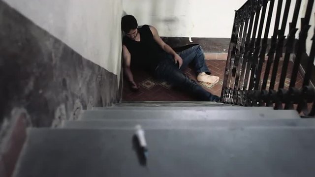 man dies for overdose after a heroin dose - addict - drug