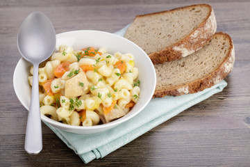 Nudel- Hühnereintopf