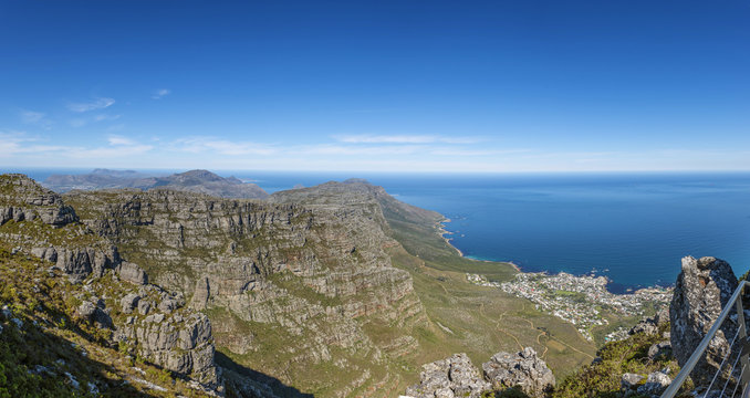 View from the flat top of Cape Town's Table Mountain