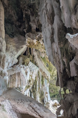 Angthong cave