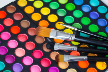 Makeup brushes and make-up eye shadows
