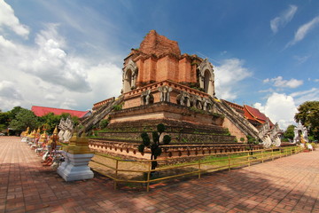 wat chedi luang temple at chiang mai thailand