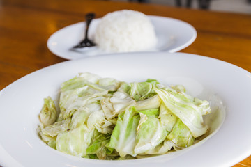 Cabbage stir fish sauce