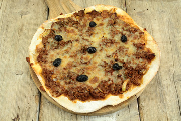 pizza bolognaise