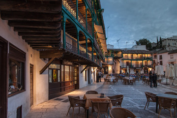 Anocheciendo en plaza de Chinchón