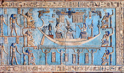Fototapeta premium Hieroglyphic carvings in ancient egyptian temple