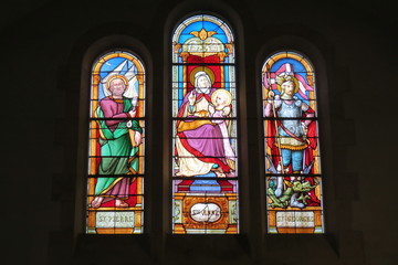 Charente-Maritime - Eglise Ste-Anne - Vitraux