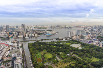 Obraz premium Japonia nad Tokyo Shiba Park Hamarikyu