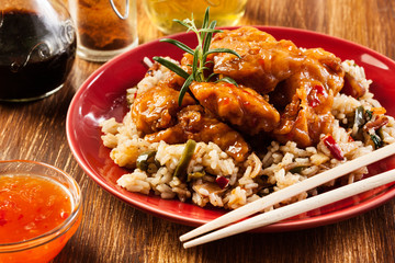 Fried chicken with rice and sweet and sour sauce