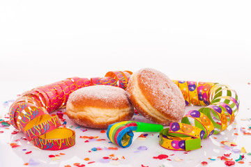 Berliner, Konfetti und Luftschlangen für Geburtstag oder Party