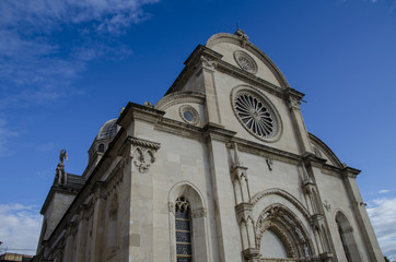 Fototapeta na wymiar beautiful cathedral in sibenik