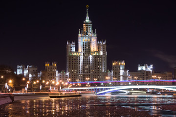 Obraz premium Ночная Москва - зимний вид