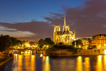 Naklejka na ściany i meble Notre Dame Cathedral Paris dusk