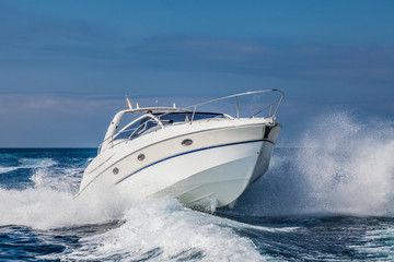 motor boat - 76819210