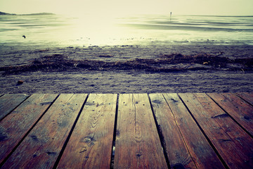 Hintergrund - Holzsteg am Meer