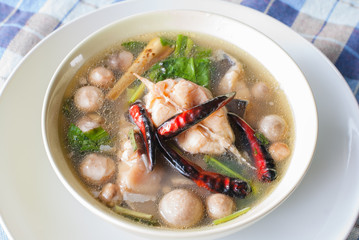 Tom yum soup