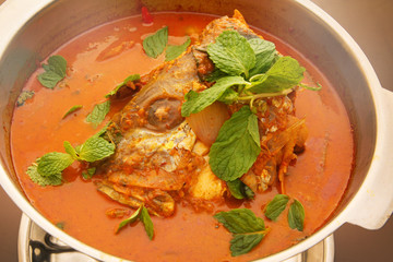 フィッシュヘッドカレー　カレー　料理