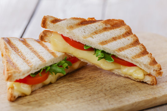 grilled sandwich toast with tomato and cheese