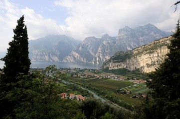 Blick auf Torbole sul Garda - Norden des Gardasee - Italien