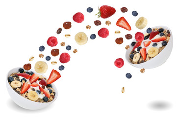 Fliegende Früchte für Frucht Müsli zum Frühstück mit Banane