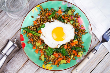 Lentils with Egg, Spinach and Carrot