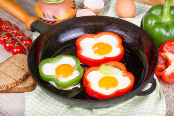 Eggs fried in a pepper