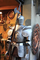 Naklejka premium Medieval armor with halberd