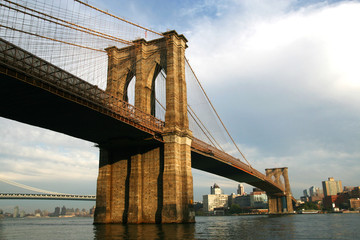 Brooklyn Bridge New York - 76844844