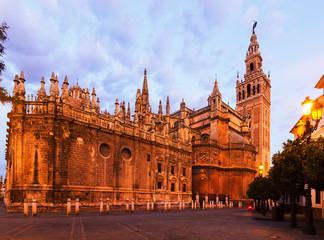 Fototapeta premium twilight view of Cathedral of Seville