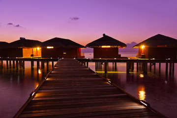 Obraz premium Water bungalows on Maldives island