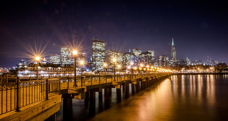 Fototapeta na wymiar Pier 7, San Francisco