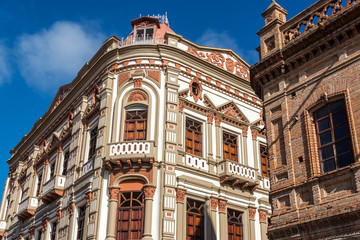 Fototapeta na wymiar Historic Building in Cuenca, Ecuador
