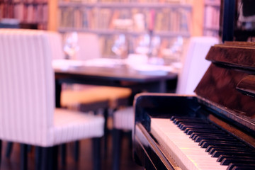 piano in hall restaurant