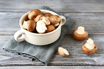 Champignons, mushrooms in a bowl