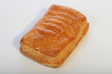 Cake from flaky pastry